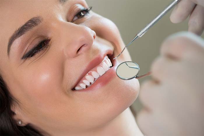 Girl at the dental clinic